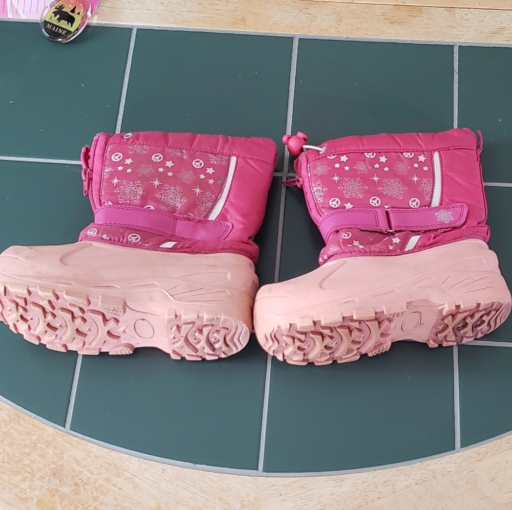 Girls snow boots